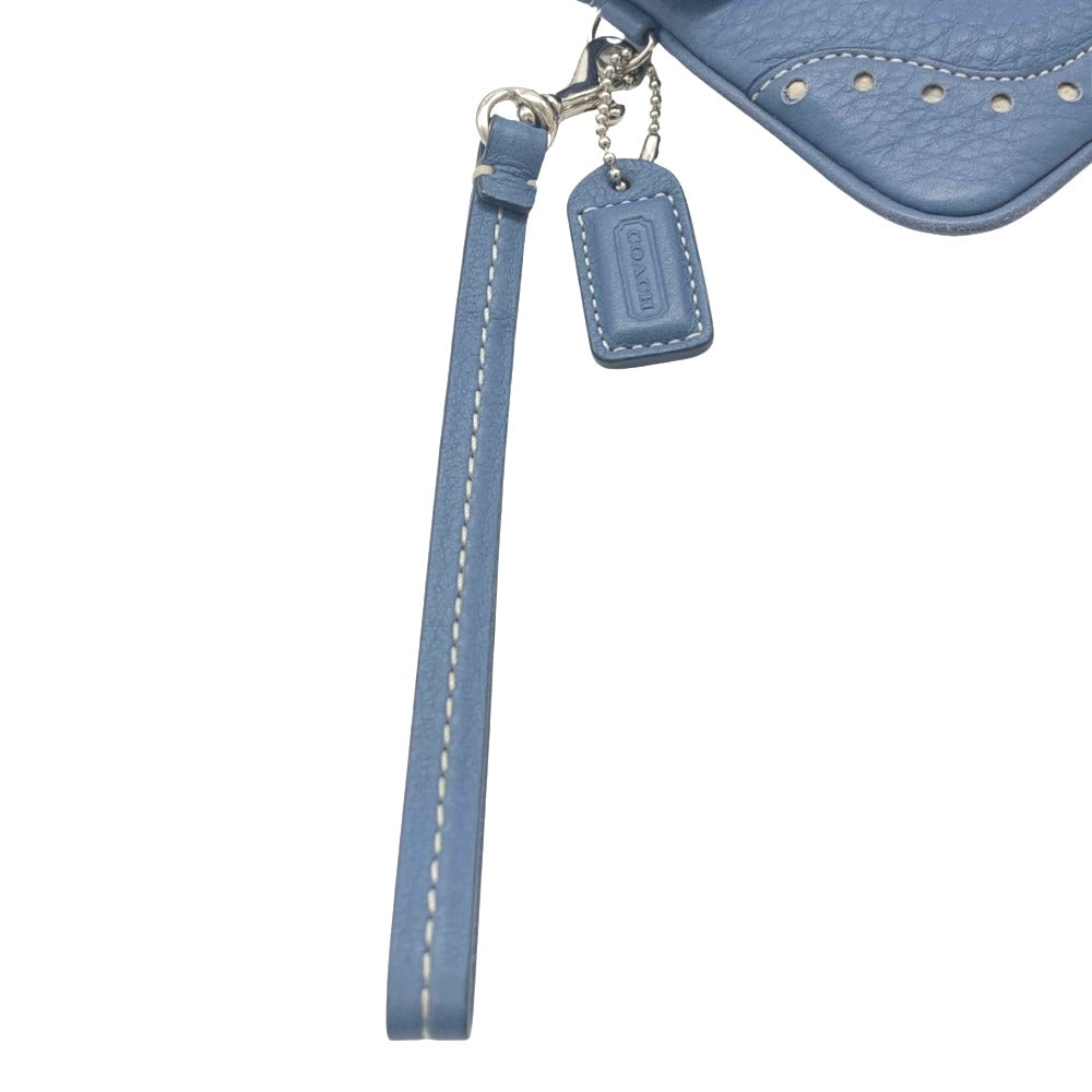 COACH コーチ ポーチ リストレット レザーポーチ スカイブルー ストラップ、ブランドタグ付き コンパクト レディース