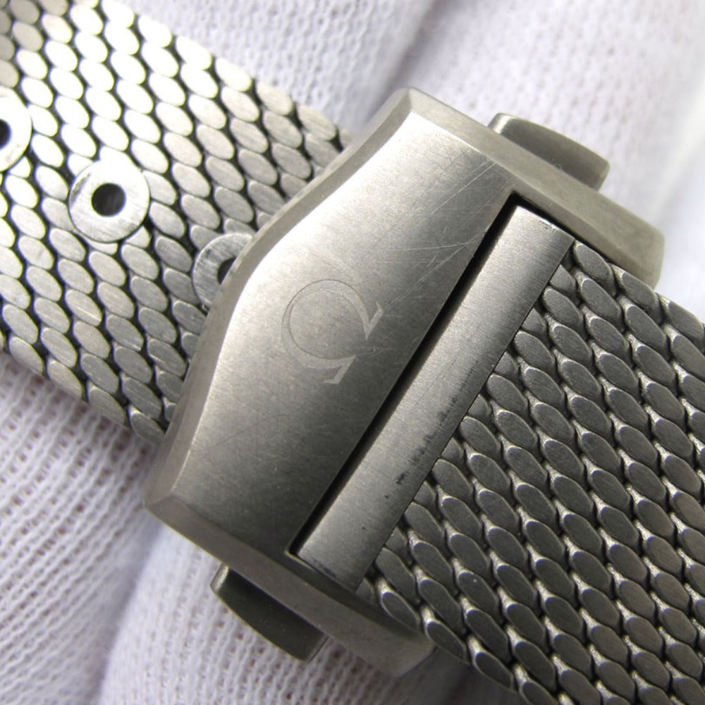 OMEGA オメガ 腕時計 シーマスター ダイバー 300M コーアクシャル マスター クロノメーター 007エディション 210.90.42.20.01.001 SEAMASTER