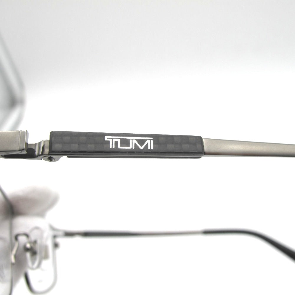 TUMI トゥミ サングラス メガネフレーム スクエア チタン製 シルバー ブラック プラスチックモダン COL.0H68 55-17-145 日本製 クロス ケース付き アイウェア VTU095J
