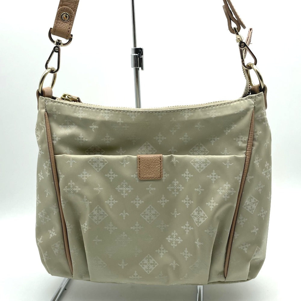 russet ラシット ショルダーバッグ コンパクトバッグ ミニバッグ シグネチャー 正面ロゴ ゴールド金具 ナイロン レザー アイボリー エクリュ ベージュ レディース