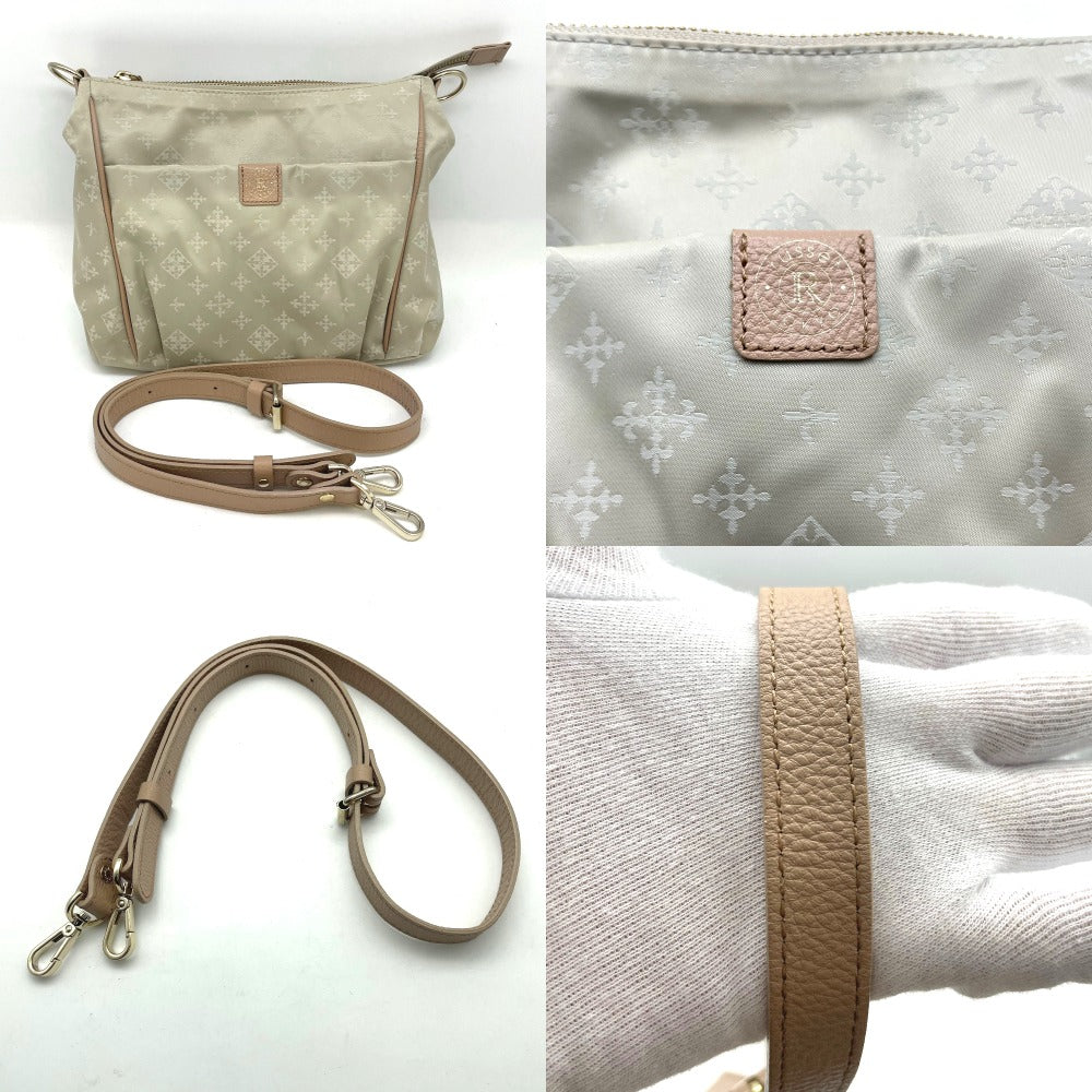 russet ラシット ショルダーバッグ コンパクトバッグ ミニバッグ シグネチャー 正面ロゴ ゴールド金具 ナイロン レザー アイボリー エクリュ ベージュ レディース
