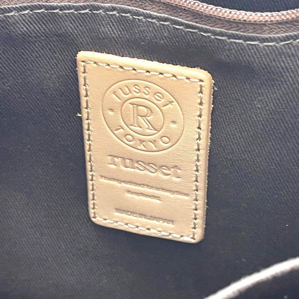 russet ラシット ショルダーバッグ コンパクトバッグ ミニバッグ シグネチャー 正面ロゴ ゴールド金具 ナイロン レザー アイボリー エクリュ ベージュ レディース