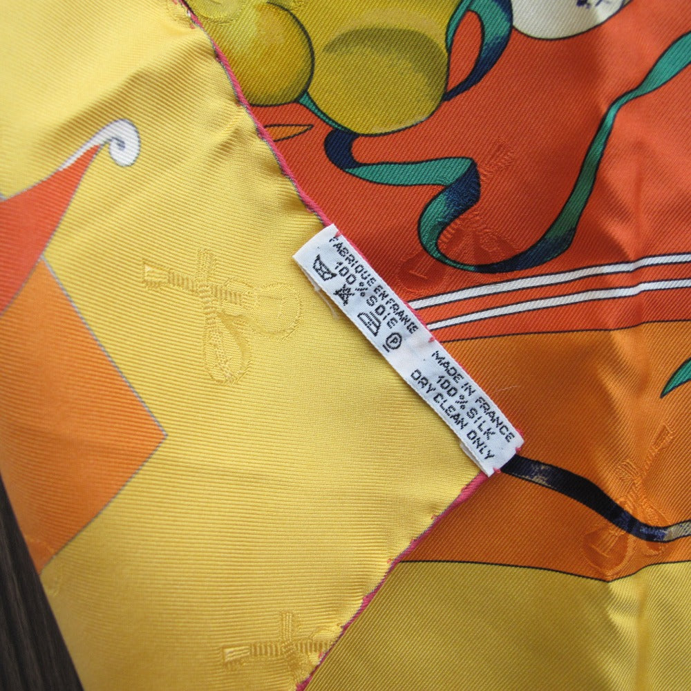HERMES エルメス カレ90 LE CARNAVAL DE VENISE ベニスのカーニバル シルク スカーフ 大判 オレンジ マルチカラー レディース