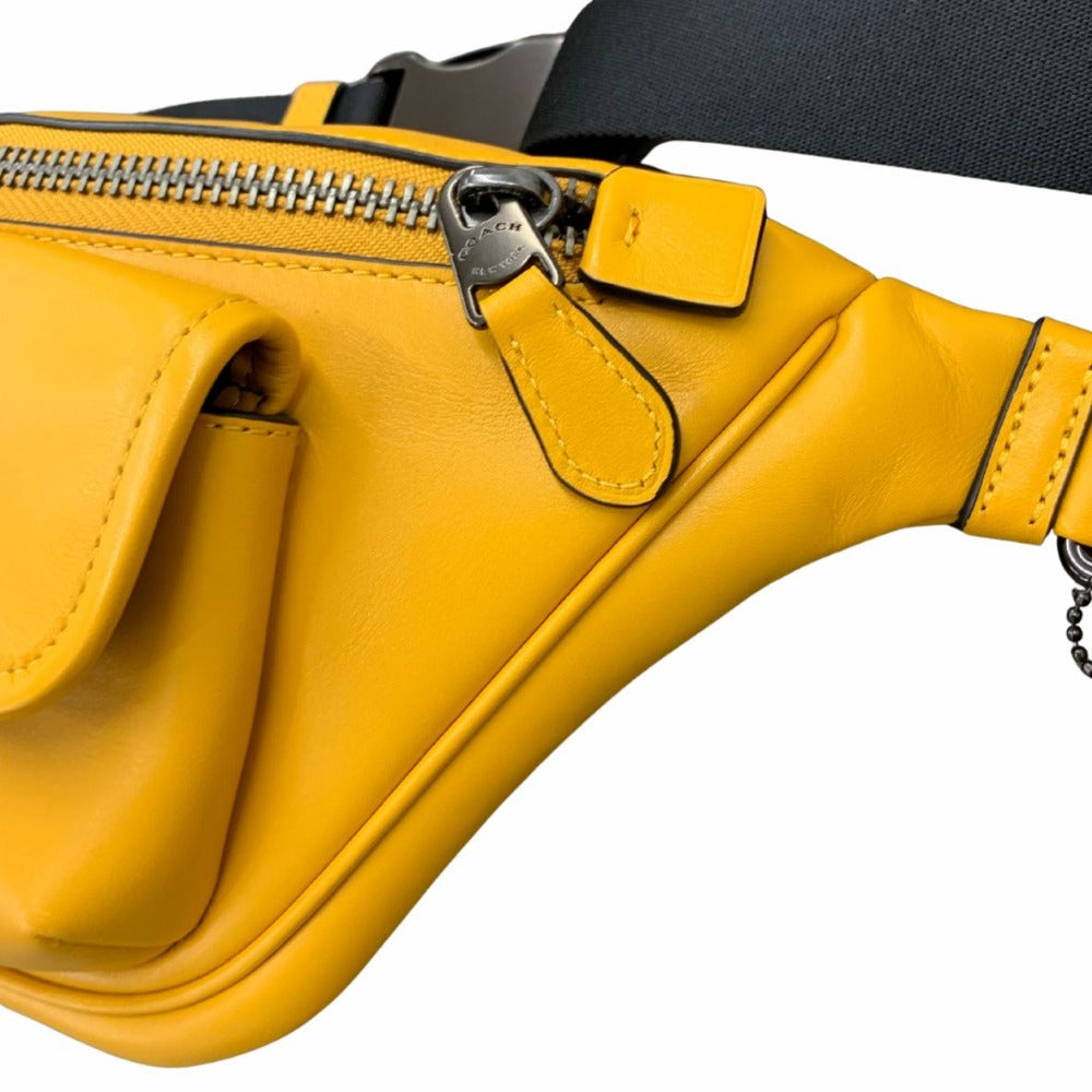 コーチ ウエストバッグ 02021-C1277 イエロー レザー コンパクトバッグ シンプル 小物入れ 斜め掛け メンズ