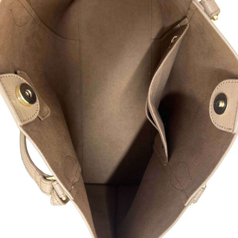 フルラ トートバッグ ヴィットリア トート ブラウン ベージュ WB01509ARE0001257S 大容量 A4対応 肩掛け レディース 未使用品