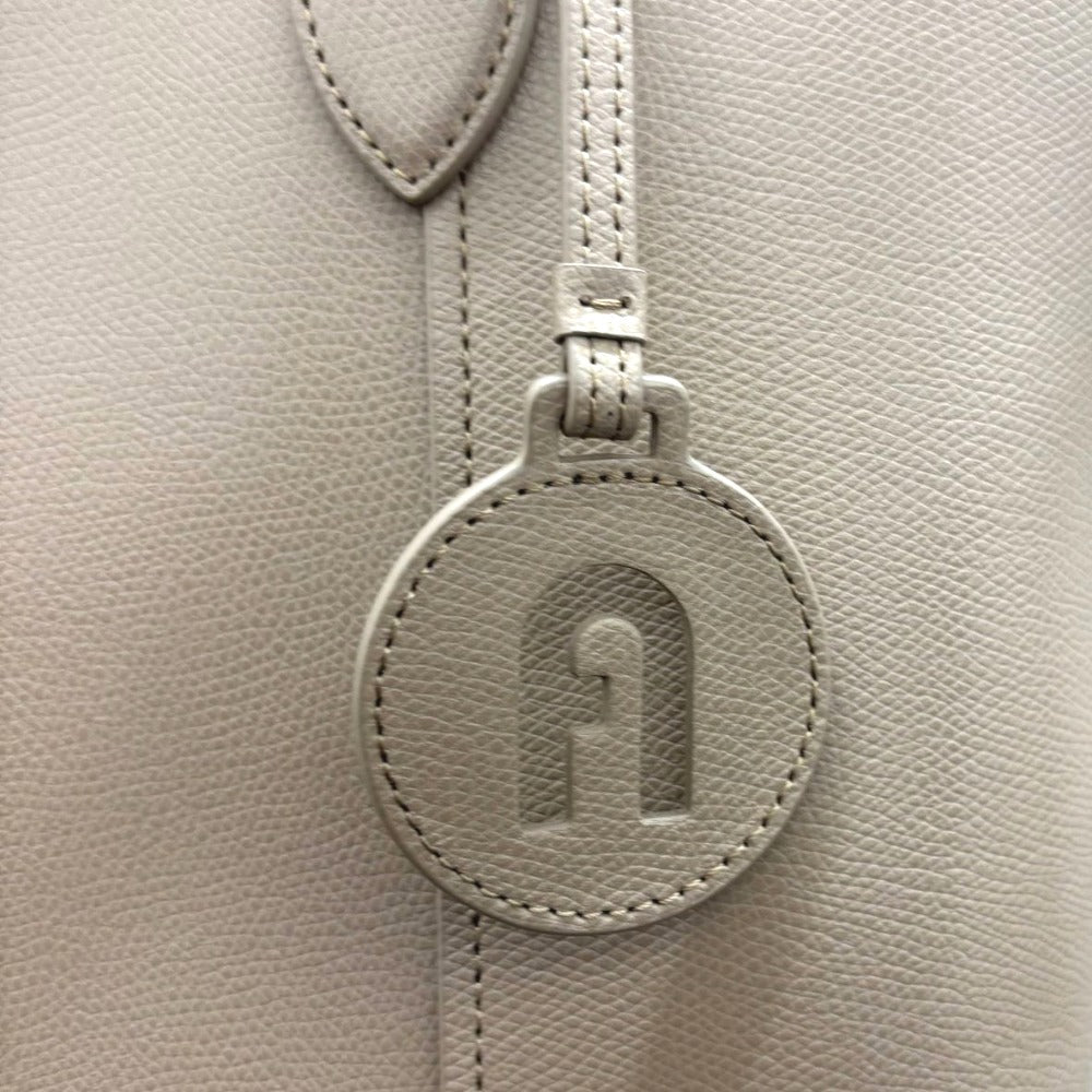 フルラ トートバッグ ヴィットリア トート ブラウン ベージュ WB01509ARE0001257S 大容量 A4対応 肩掛け レディース 未使用品