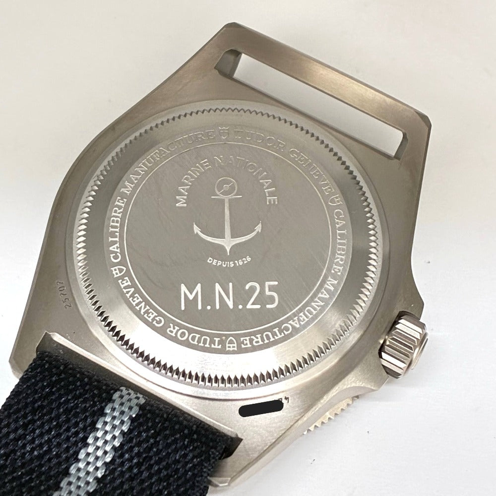 チューダー 25707B /25-0001 ぺラゴスFXD 42mm フランス海軍 固定ストラップバー 両回転ベゼル チタン 自動巻き メンズ TUDOR 腕時計