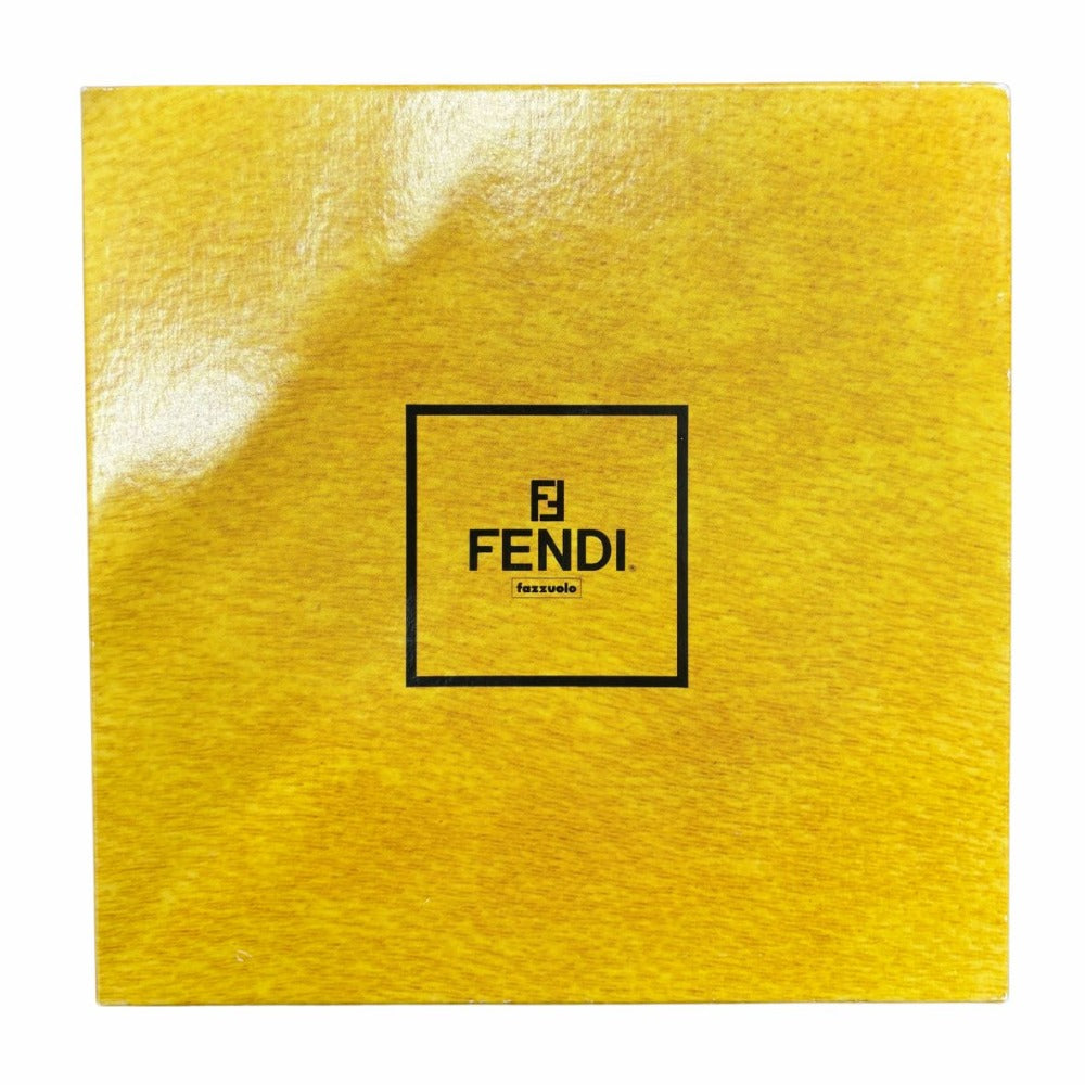 FENDI ハンカチ　2枚セット FENDI - FENDI ハンカチ2枚セット 時計 パンプス バック 香水 ペカン