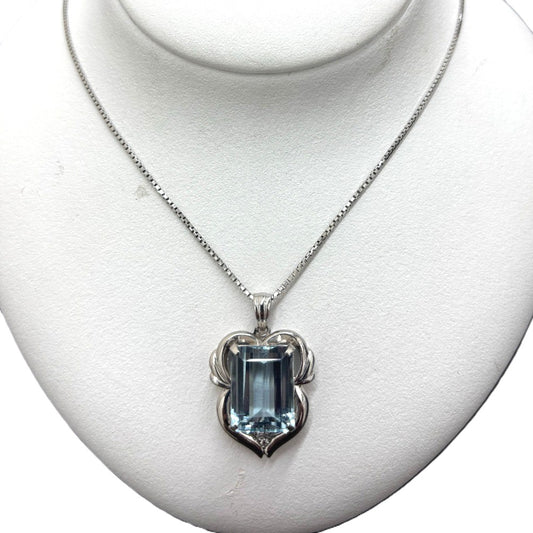 セレブール福井 ネックレス