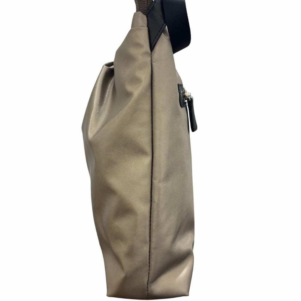 ショルダーバッグ