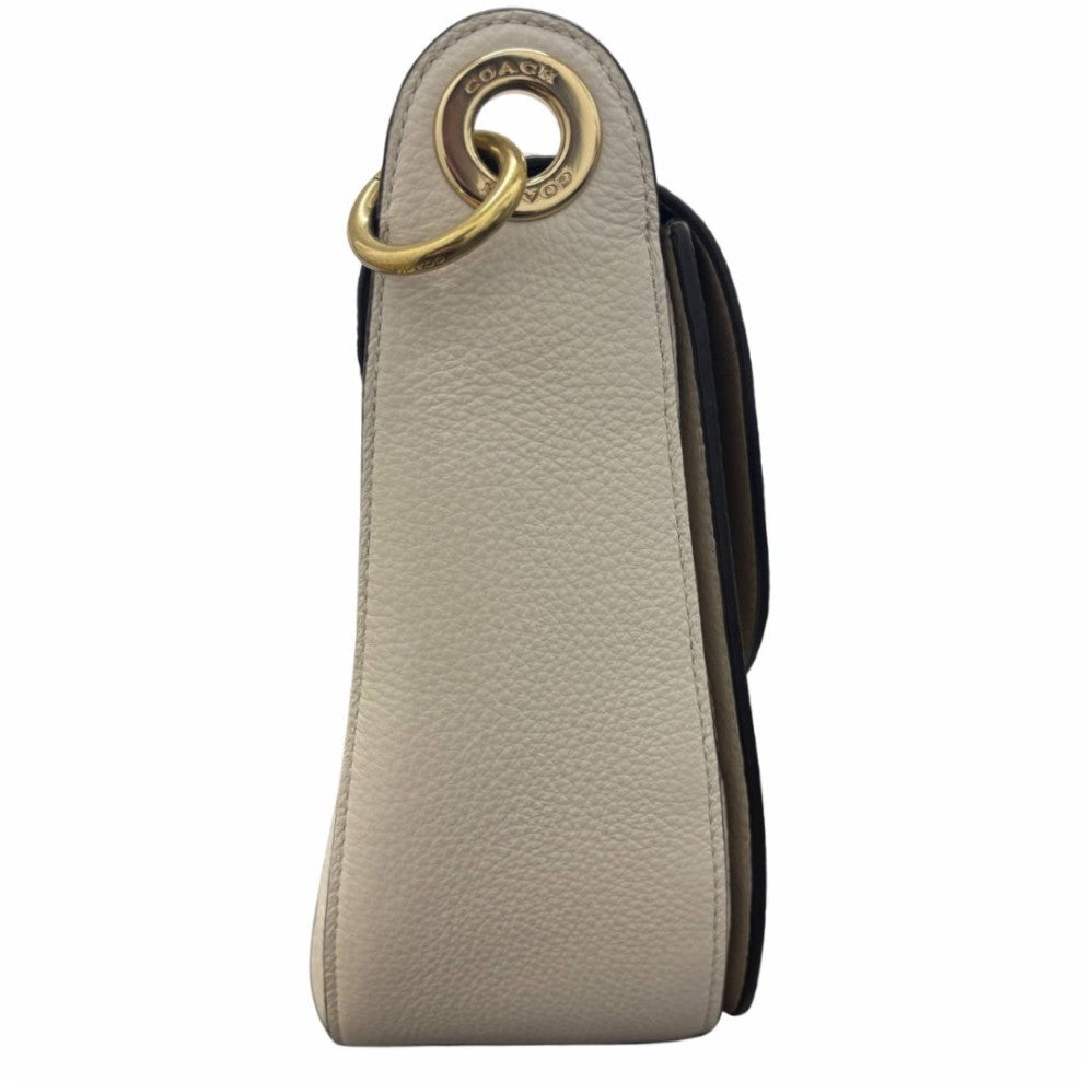 セレブール福井エルパプラス