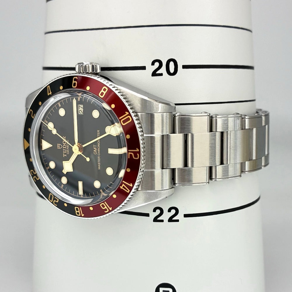 チューダー 保証書2025年 7939G1A0NRU ブラックベイ 58 GMT 39mm BB58 赤黒ベゼル コーク ブラック文字盤 自動巻き メンズ TUDOR 腕時計